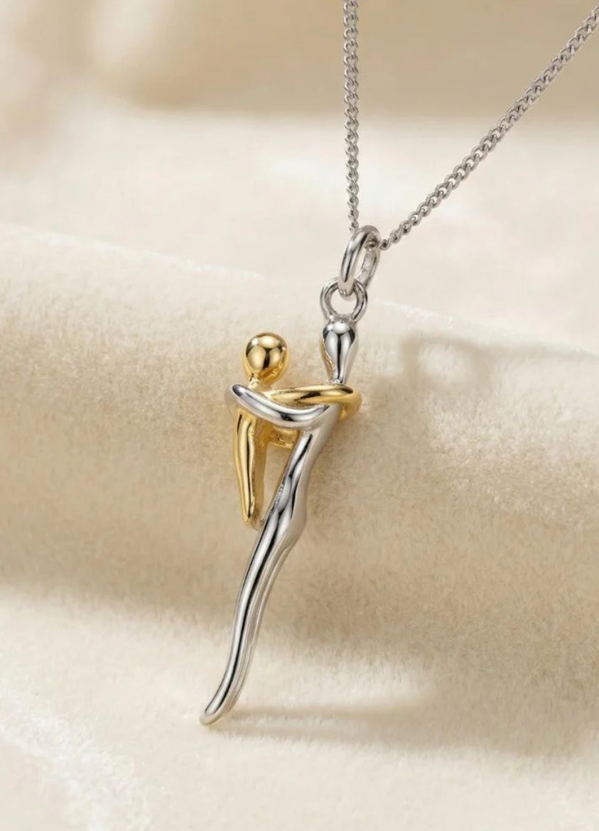 The Parent’s Embrace - Collar Abrazo Eterno